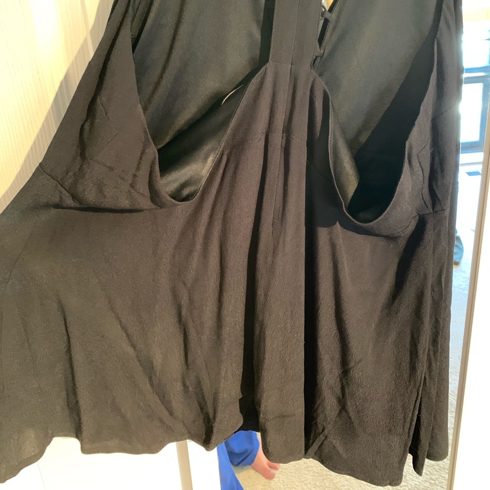Express sleeveless top - Picture 6 of 6